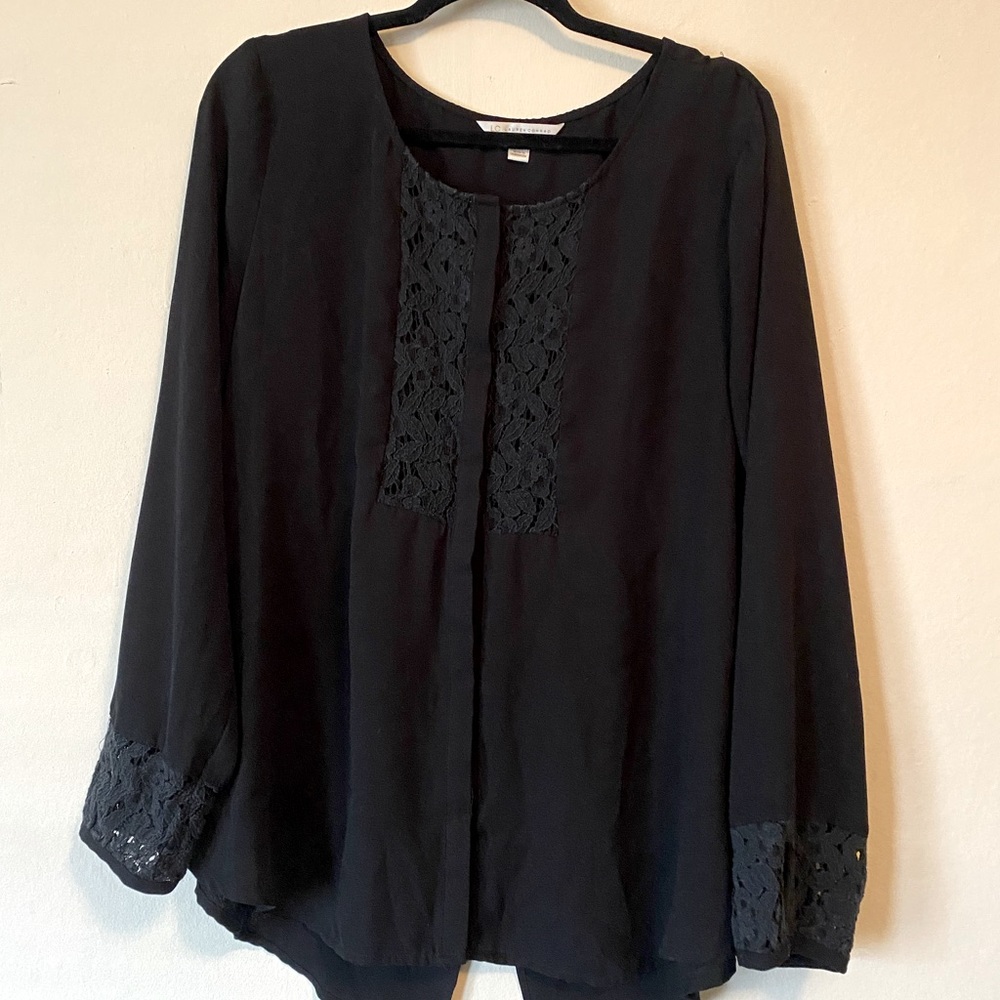 'Lauren Conrad' Black Detailed Button-Up Blouse
